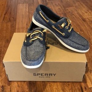 Women’s size 8.5 Sperry